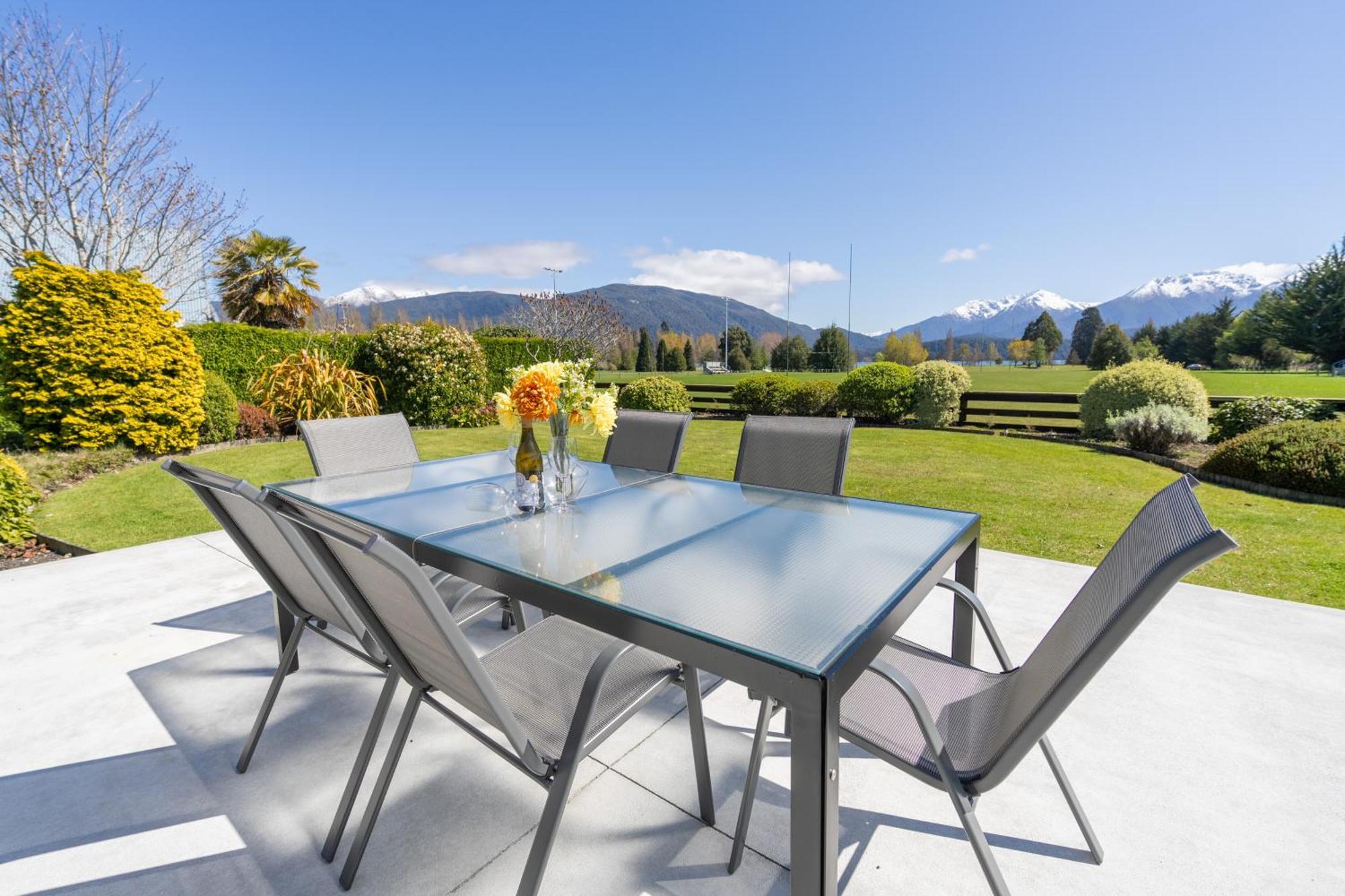 Kepler Retreat - Te Anau Holiday Home Esterno foto